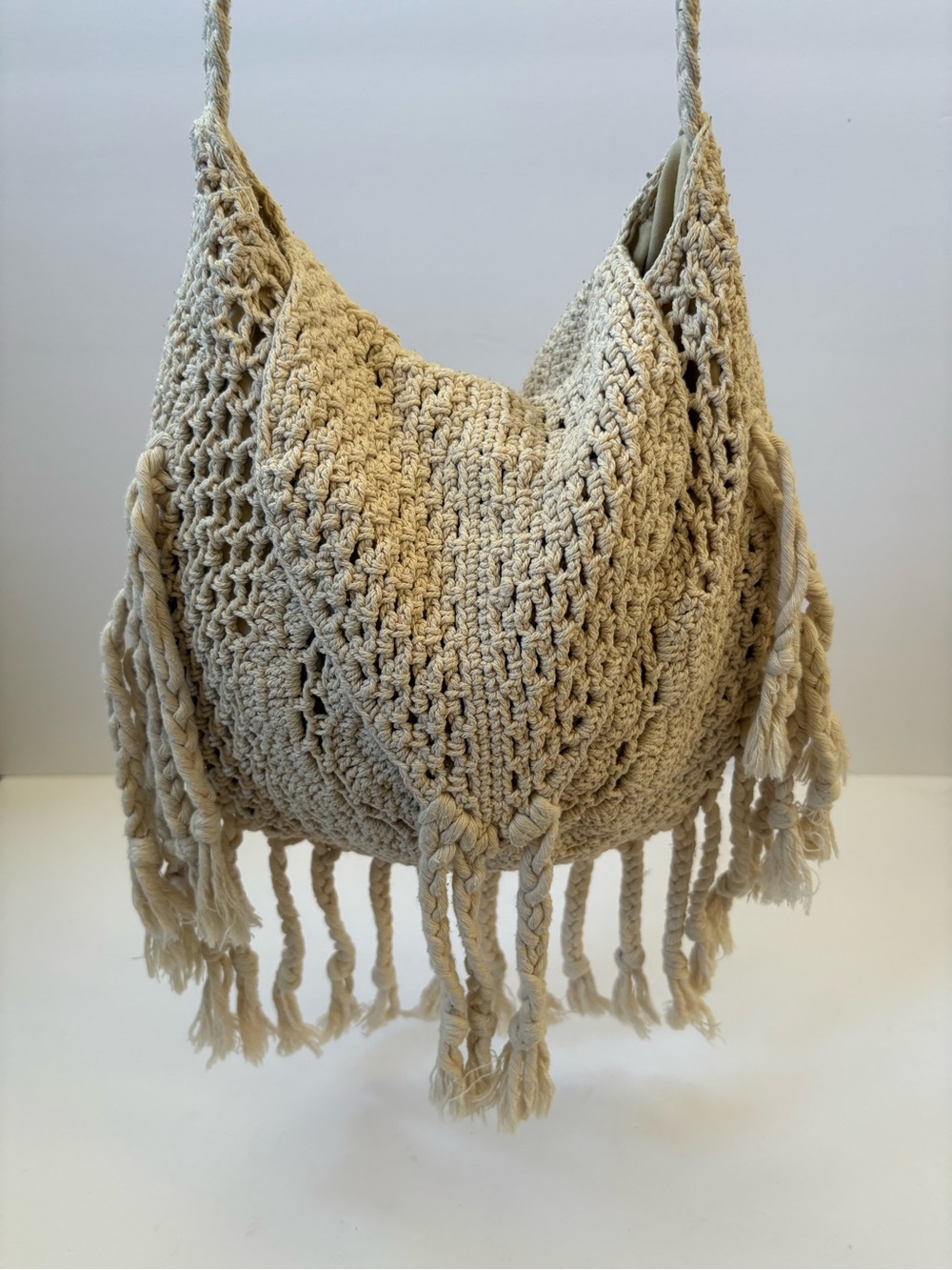 Mossimo Macrame Fringe Shoulder Bag Purse Ivory Cream Tan Boho Hippie Ecru Woven